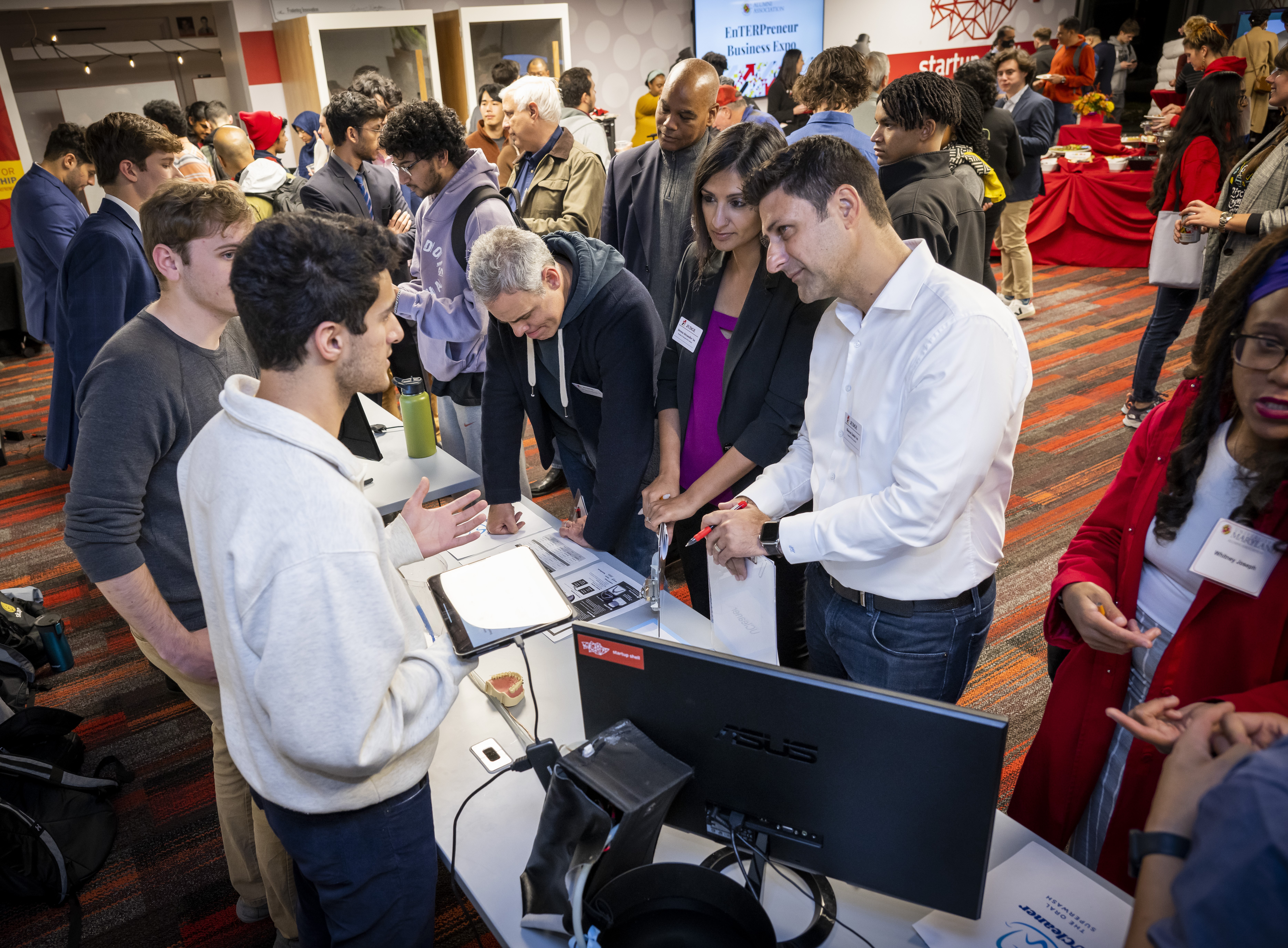 Shellers Pitching at Business Expo